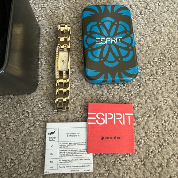 ESPRIT Gold Watch - Picture 7 of 9